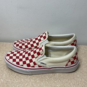VANS red and white checkered women’s size 8